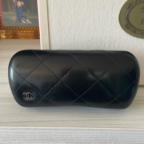 CHANEL Other - Chanel sunglasses case